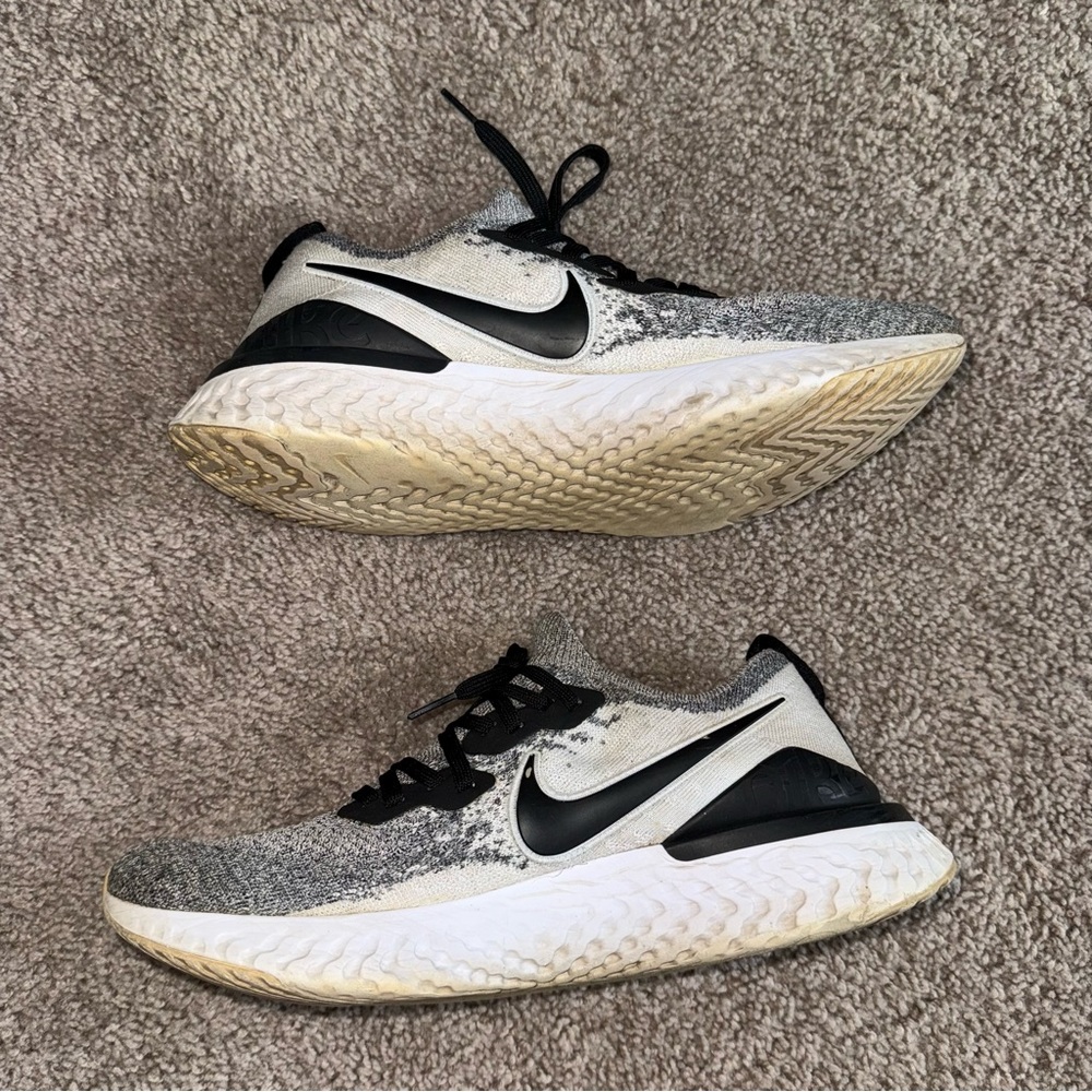 Nike Men’s Epic React Flyknit 2 size 11 Sneakers - Picture 3 of 7